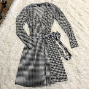 Elephant print knee length long sleeve wrap dress